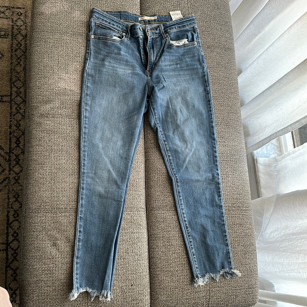 Levi’s - 721 High Rise Skinny Ankle